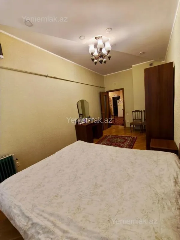 Satılır 2 otaqlı yeni tikili 70 m²