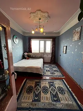 Satılır 3 otaqlı köhnə tikili 100 m²