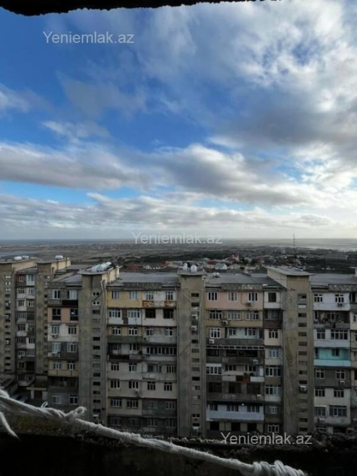 Satılır 3 otaqlı köhnə tikili 100 m²