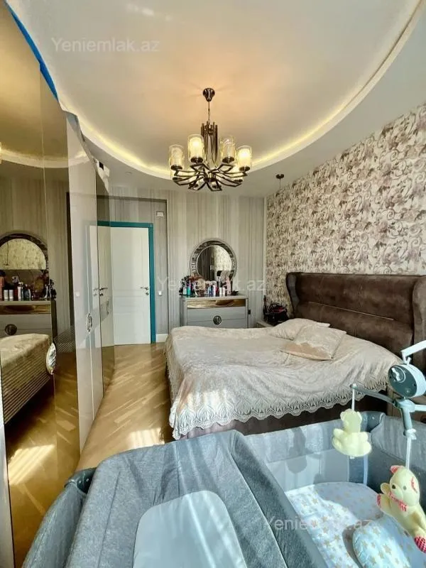 Satılır 3 otaqlı yeni tikili 110 m²