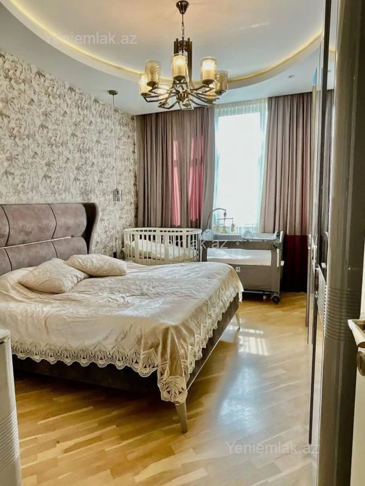 Satılır 3 otaqlı yeni tikili 110 m²