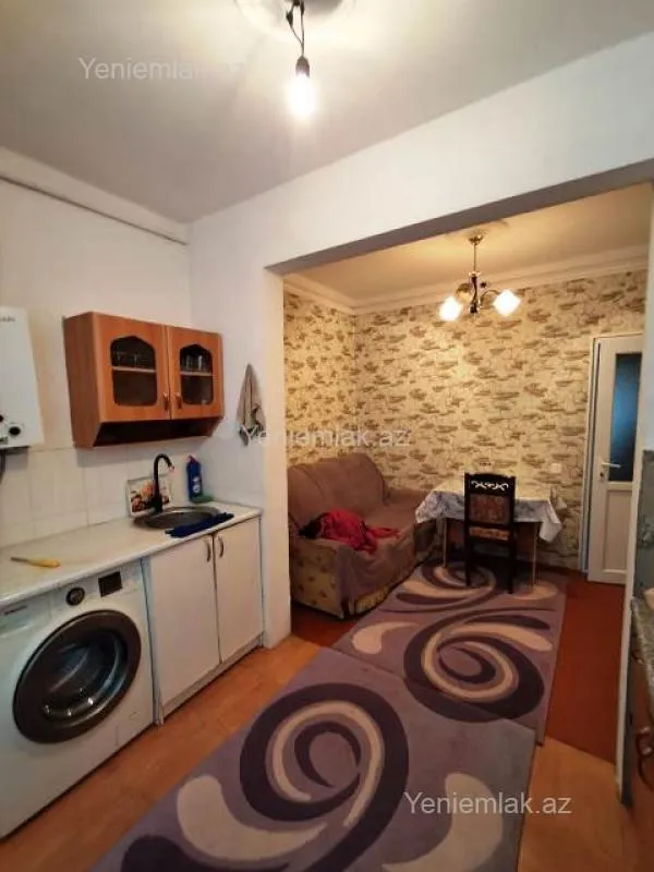Satılır 2 otaqlı köhnə tikili 60 m²