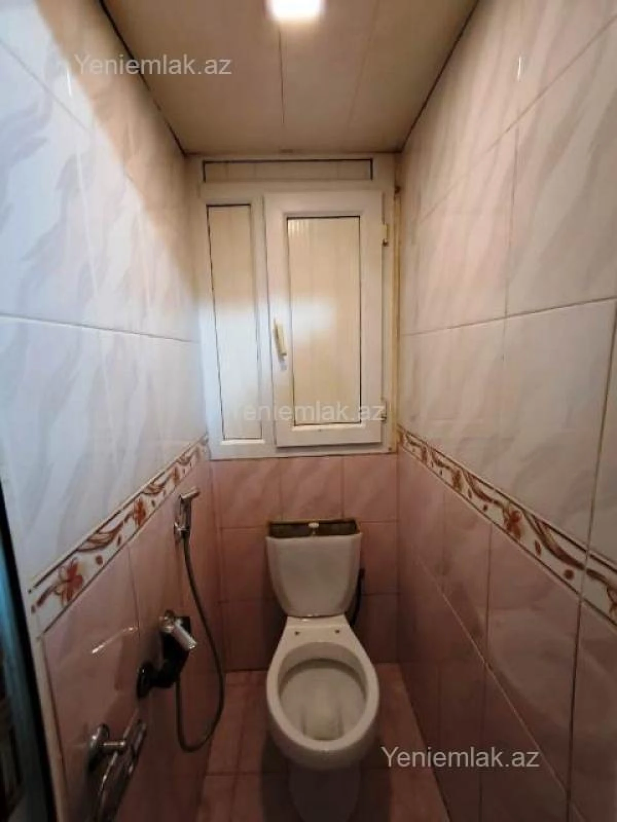 Satılır 2 otaqlı köhnə tikili 60 m²