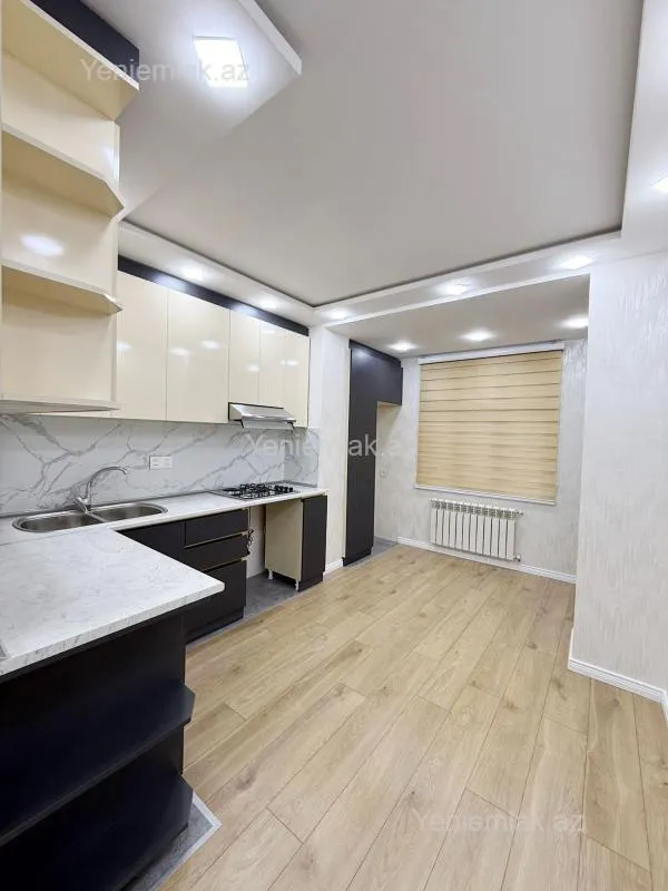 Satılır 2 otaqlı köhnə tikili 60 m²