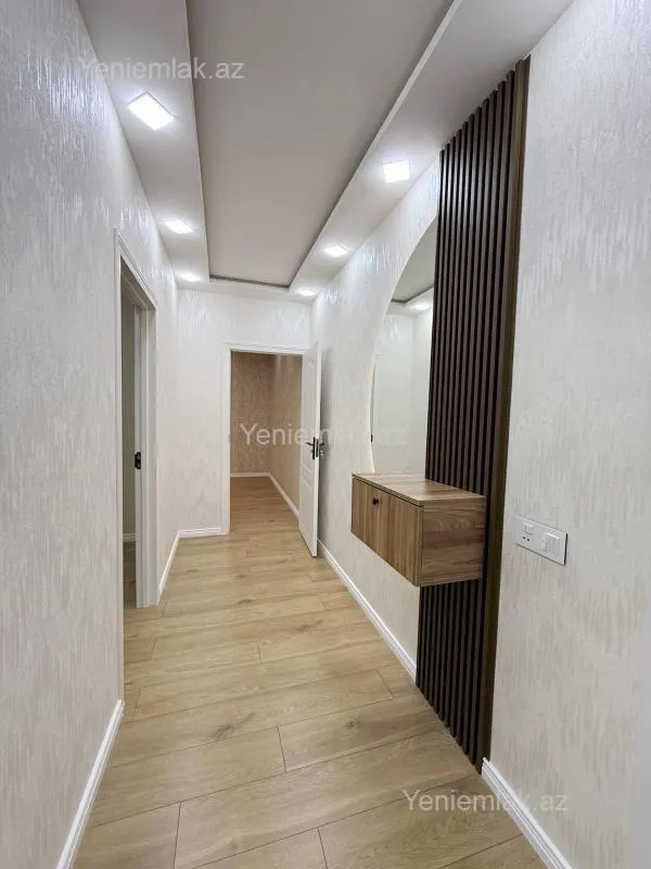 Satılır 2 otaqlı köhnə tikili 60 m²