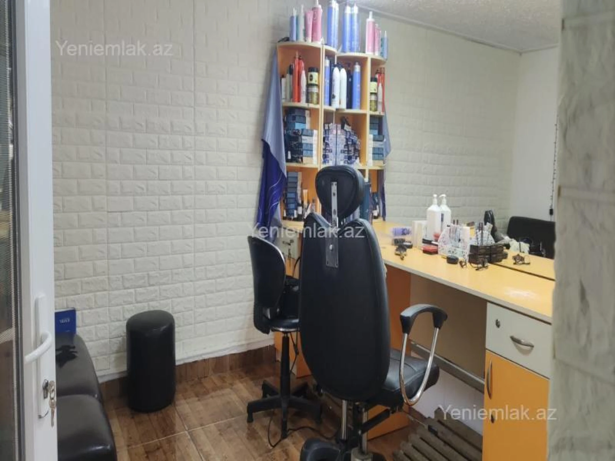 Satılır 3 otaqlı obyekt 60 m²