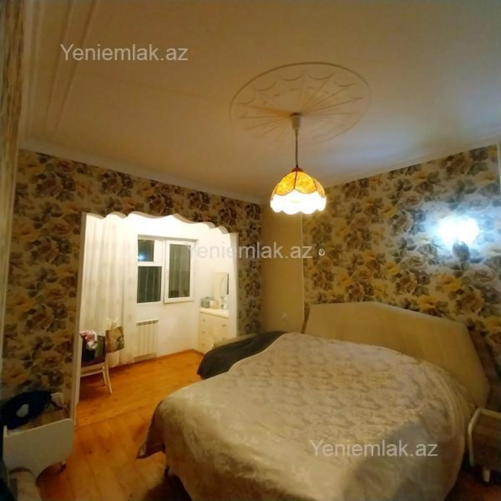 Satılır 3 otaqlı köhnə tikili 70 m²
