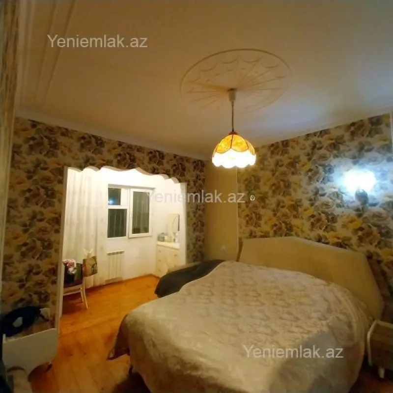Satılır 3 otaqlı köhnə tikili 70 m²