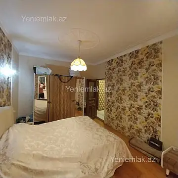Satılır 3 otaqlı köhnə tikili 70 m²