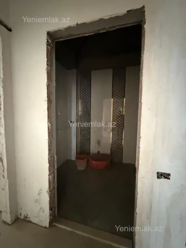 Satılır 3 otaqlı yeni tikili 130 m²