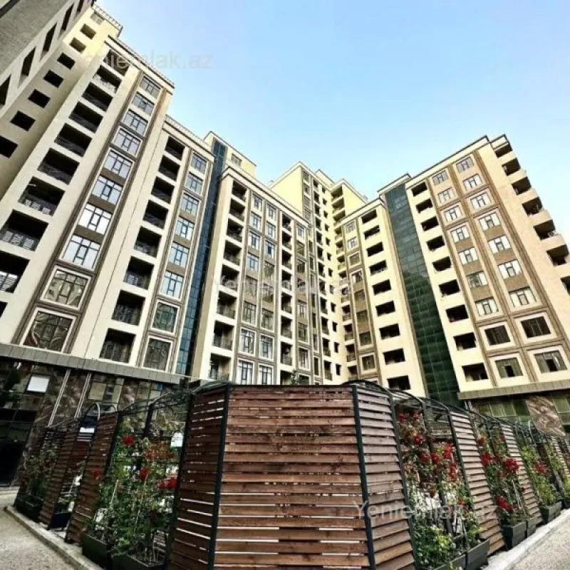 Satılır 3 otaqlı yeni tikili 120 m²