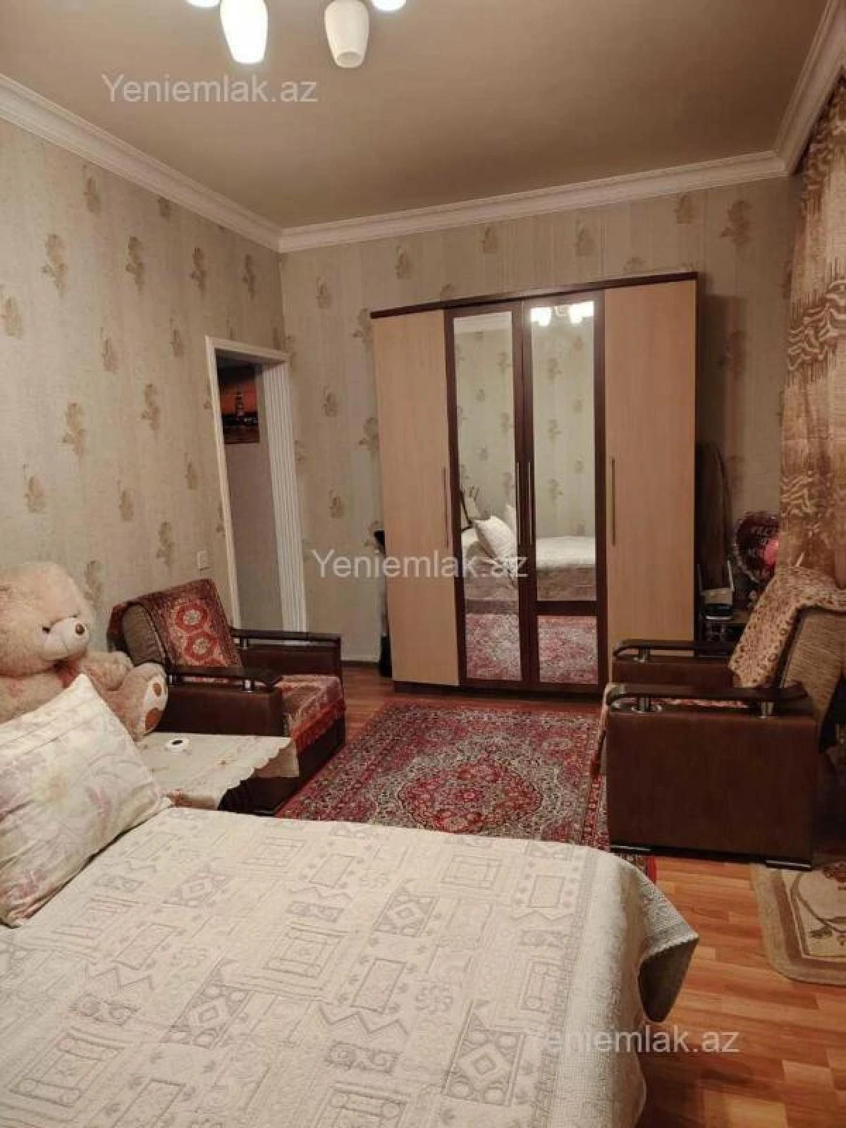 Satılır 1 otaqlı köhnə tikili 42 m²