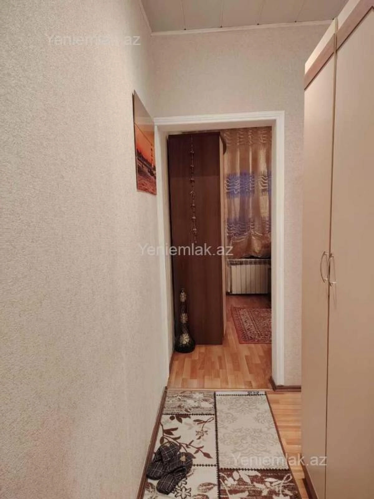 Satılır 1 otaqlı köhnə tikili 42 m²