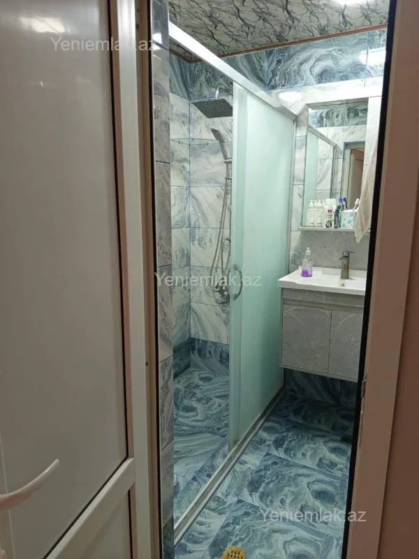 Satılır 3 otaqlı köhnə tikili 85 m²