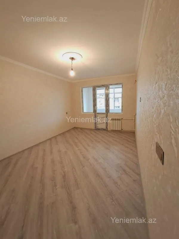 Satılır 1 otaqlı köhnə tikili 35 m²