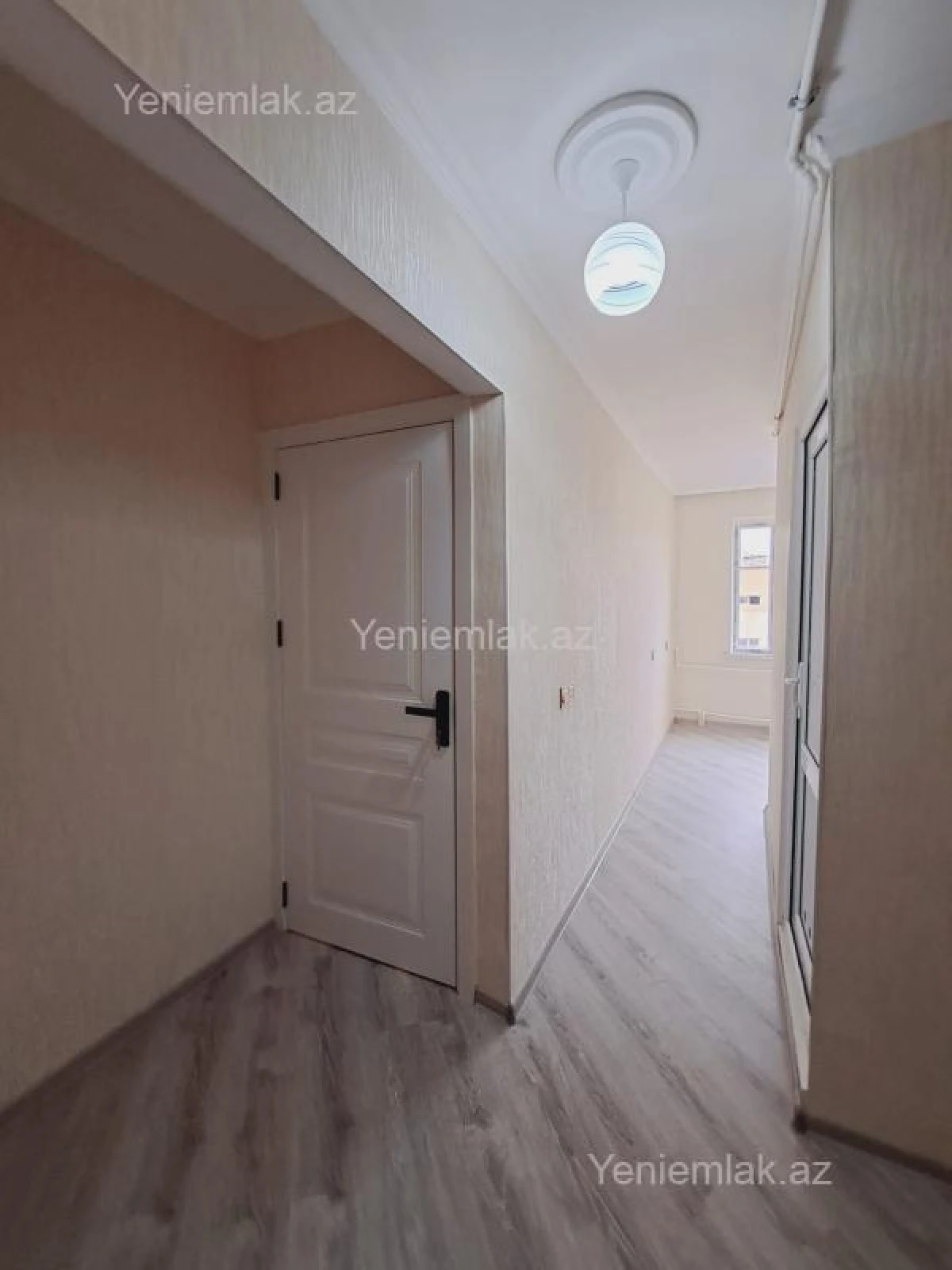 Satılır 1 otaqlı köhnə tikili 35 m²