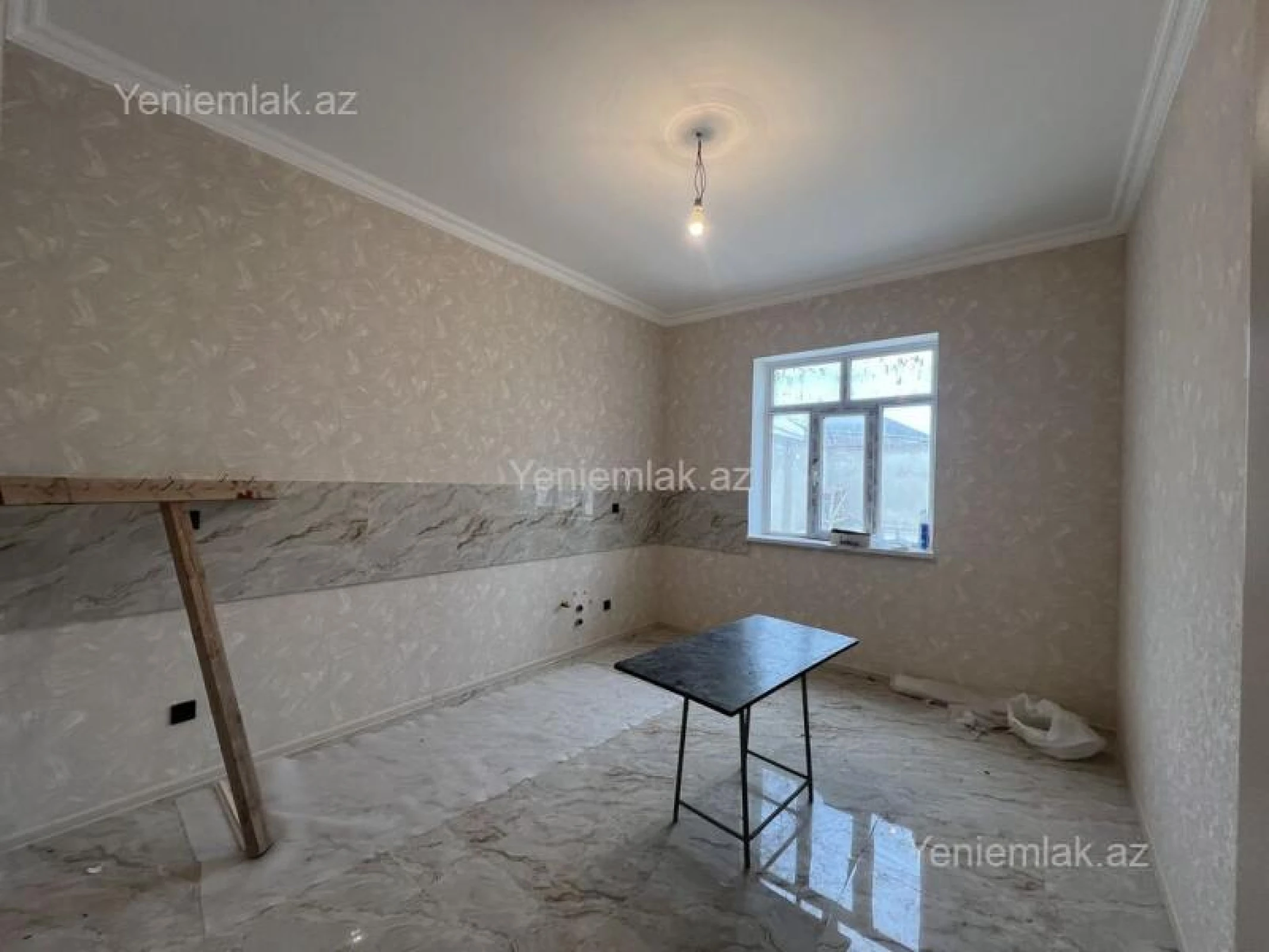 Satılır 2 otaqlı yeni tikili 50 m²