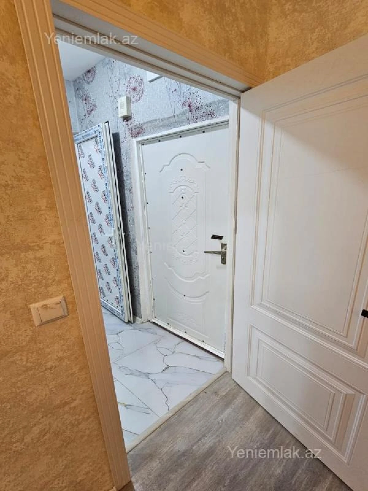 Satılır 2 otaqlı köhnə tikili 35 m²