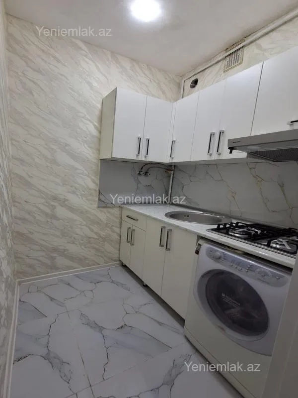 Satılır 2 otaqlı köhnə tikili 35 m²