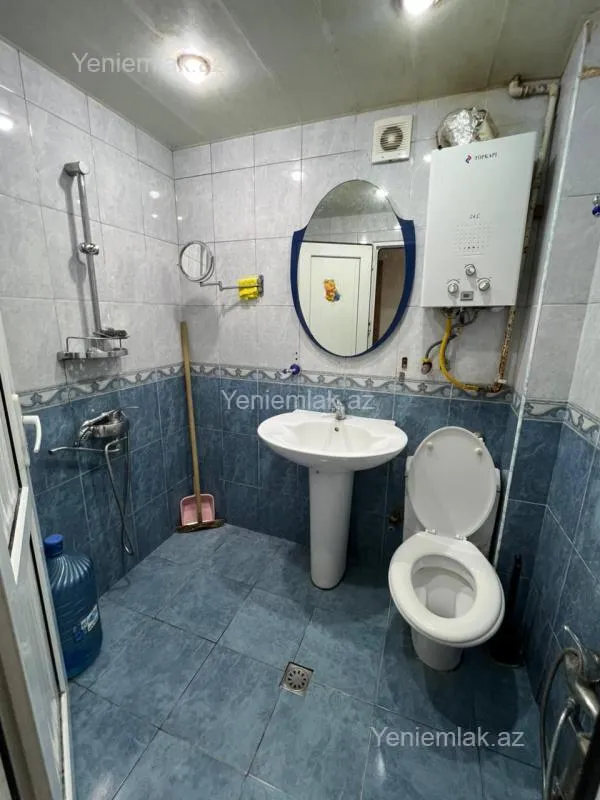 Satılır 2 otaqlı köhnə tikili 35 m²