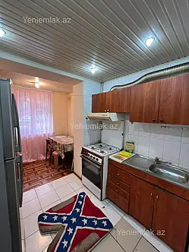 Satılır 2 otaqlı köhnə tikili 35 m²