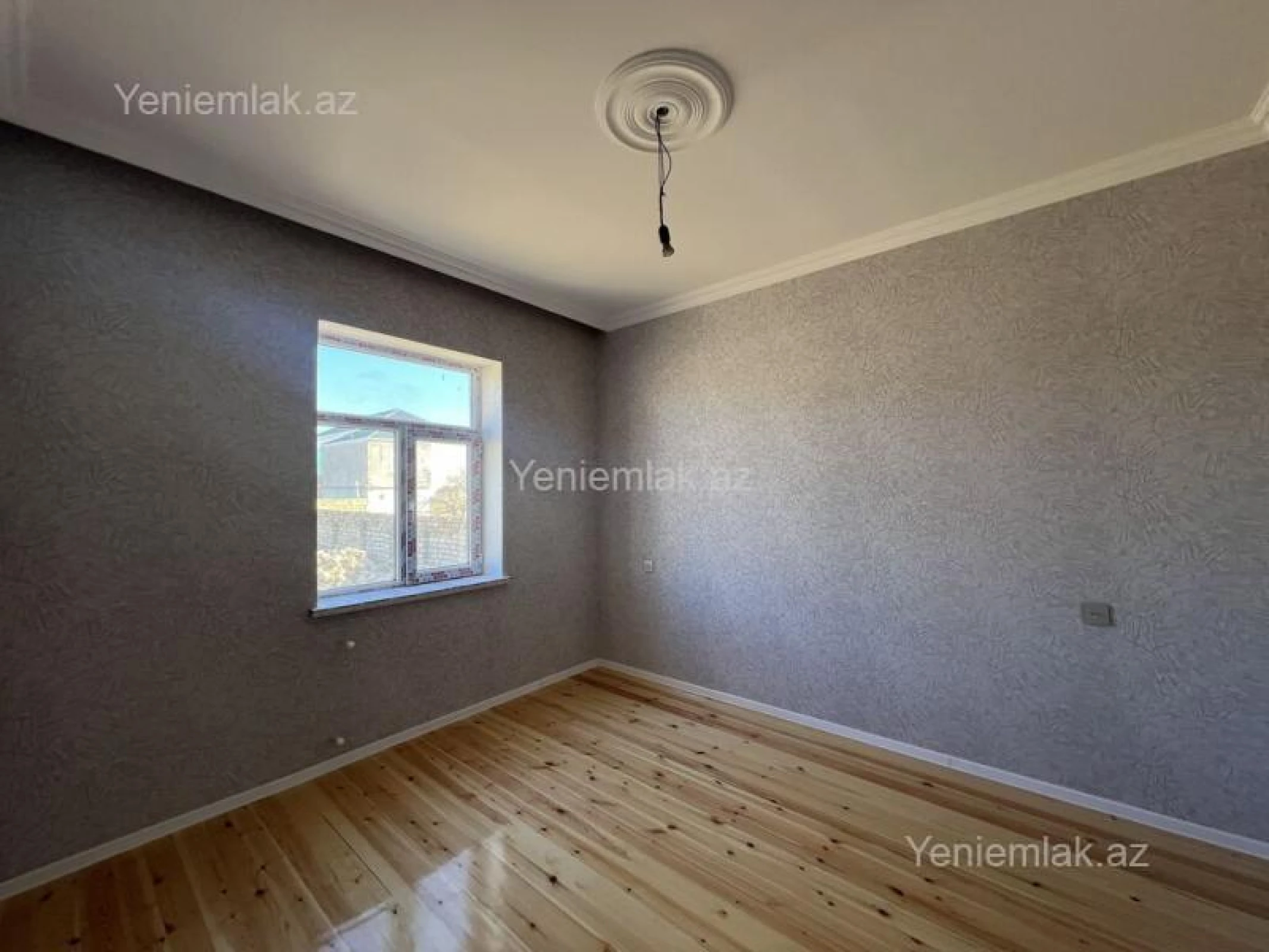 Satılır 2 otaqlı yeni tikili 50 m²