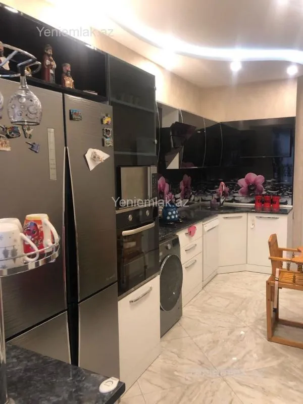 Satılır 5 otaqlı yeni tikili 150 m²