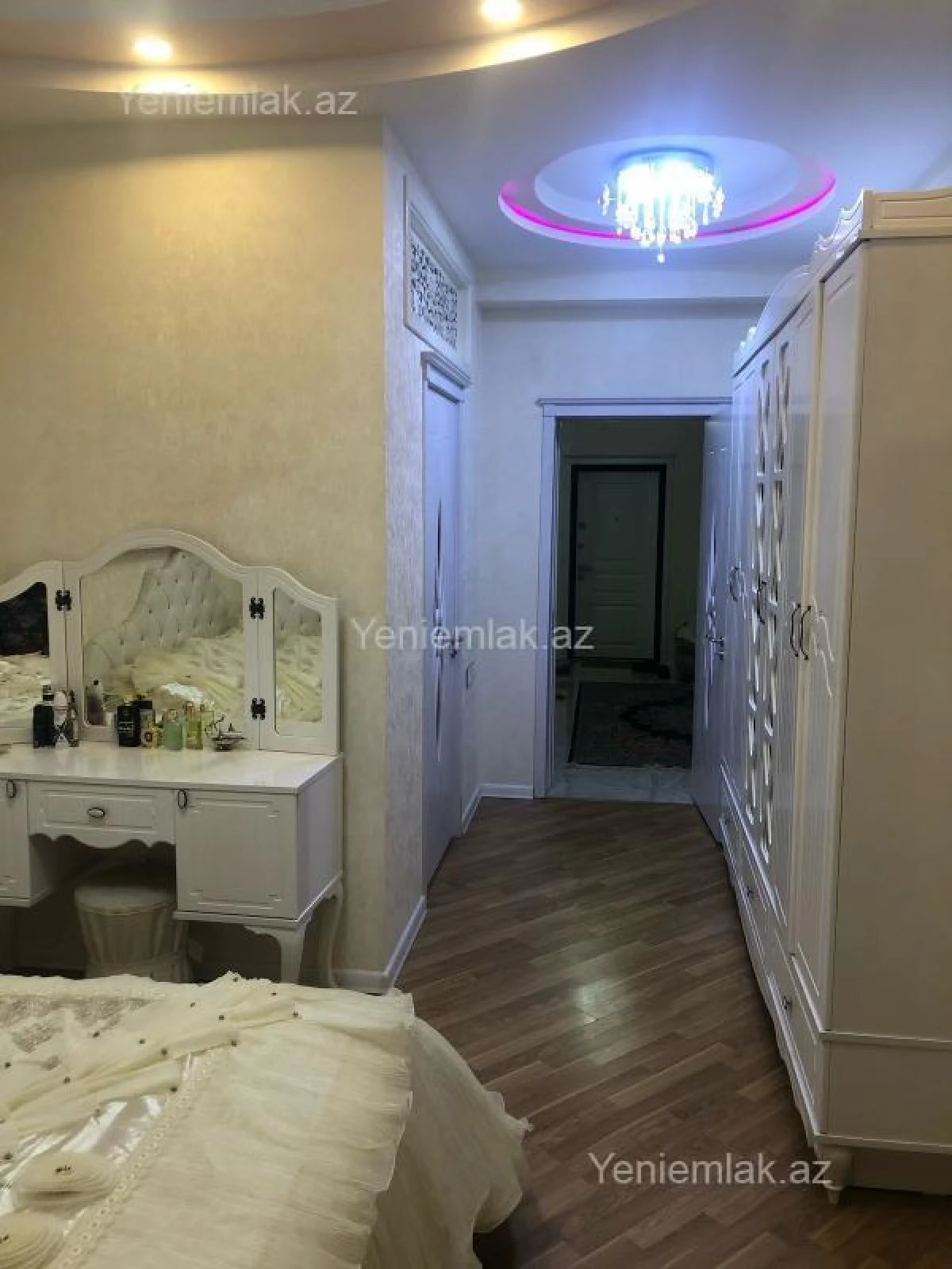 Satılır 5 otaqlı yeni tikili 150 m²