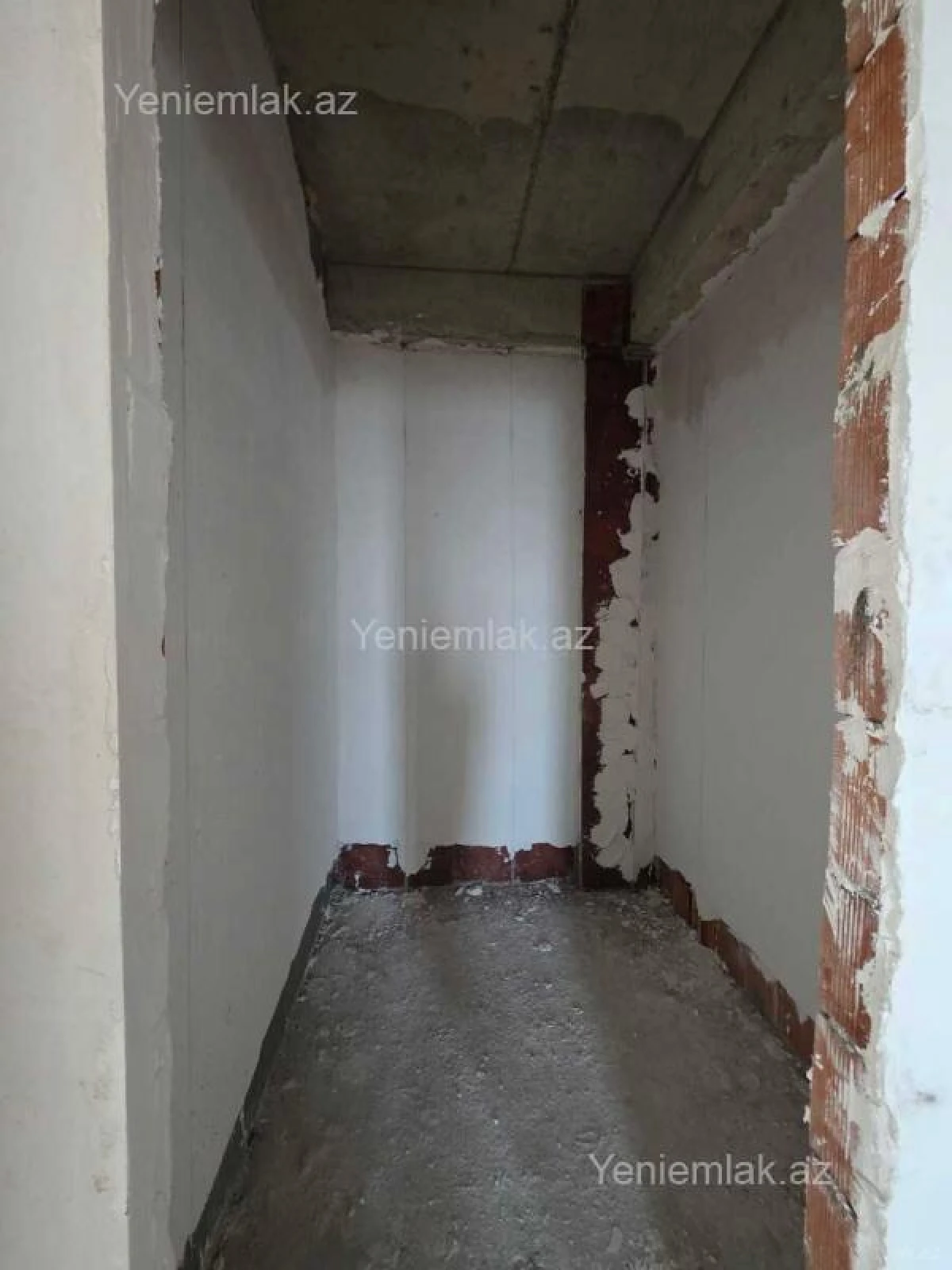 Satılır 3 otaqlı yeni tikili 135 m²