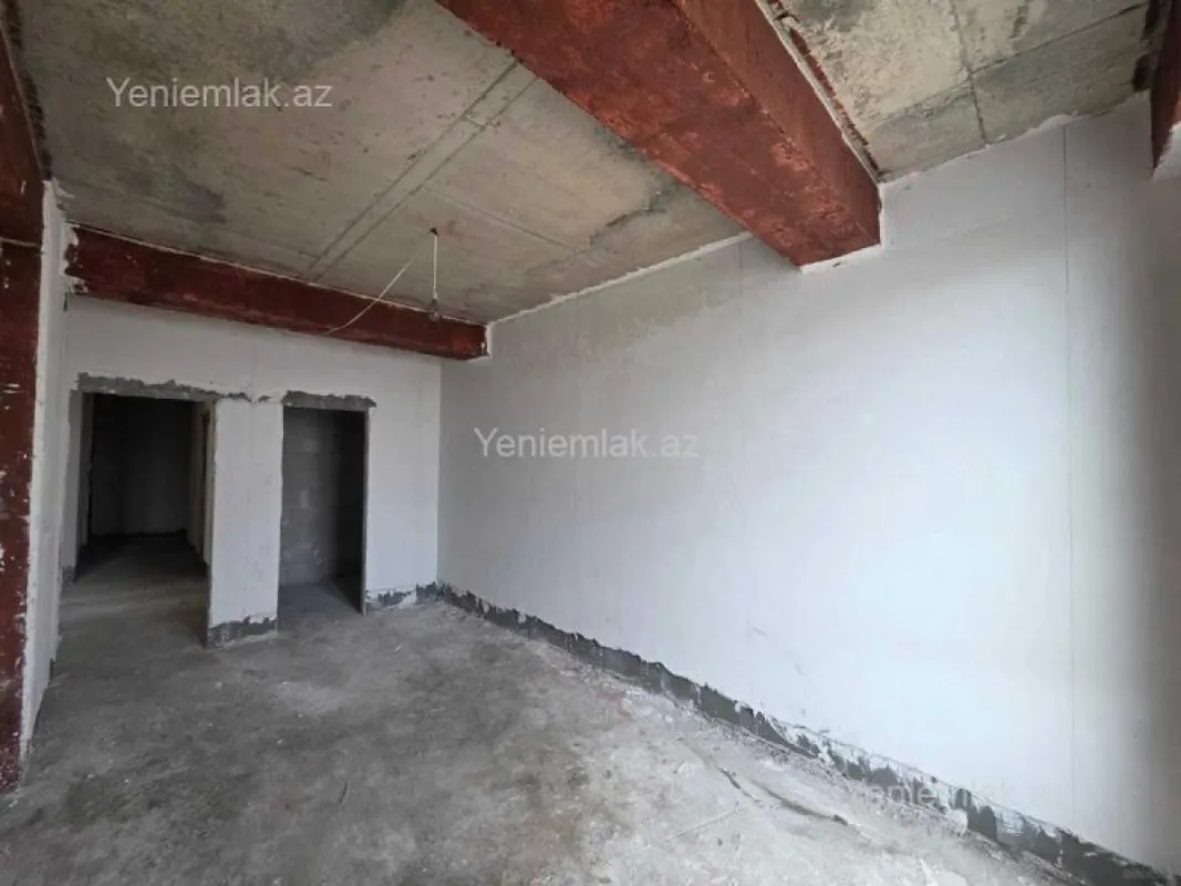Satılır 3 otaqlı yeni tikili 135 m²