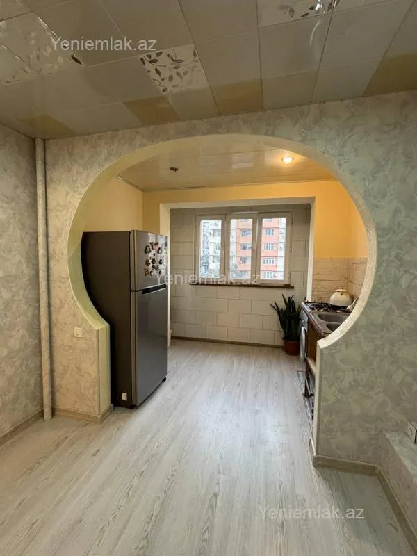 Satılır 2 otaqlı köhnə tikili 60 m²