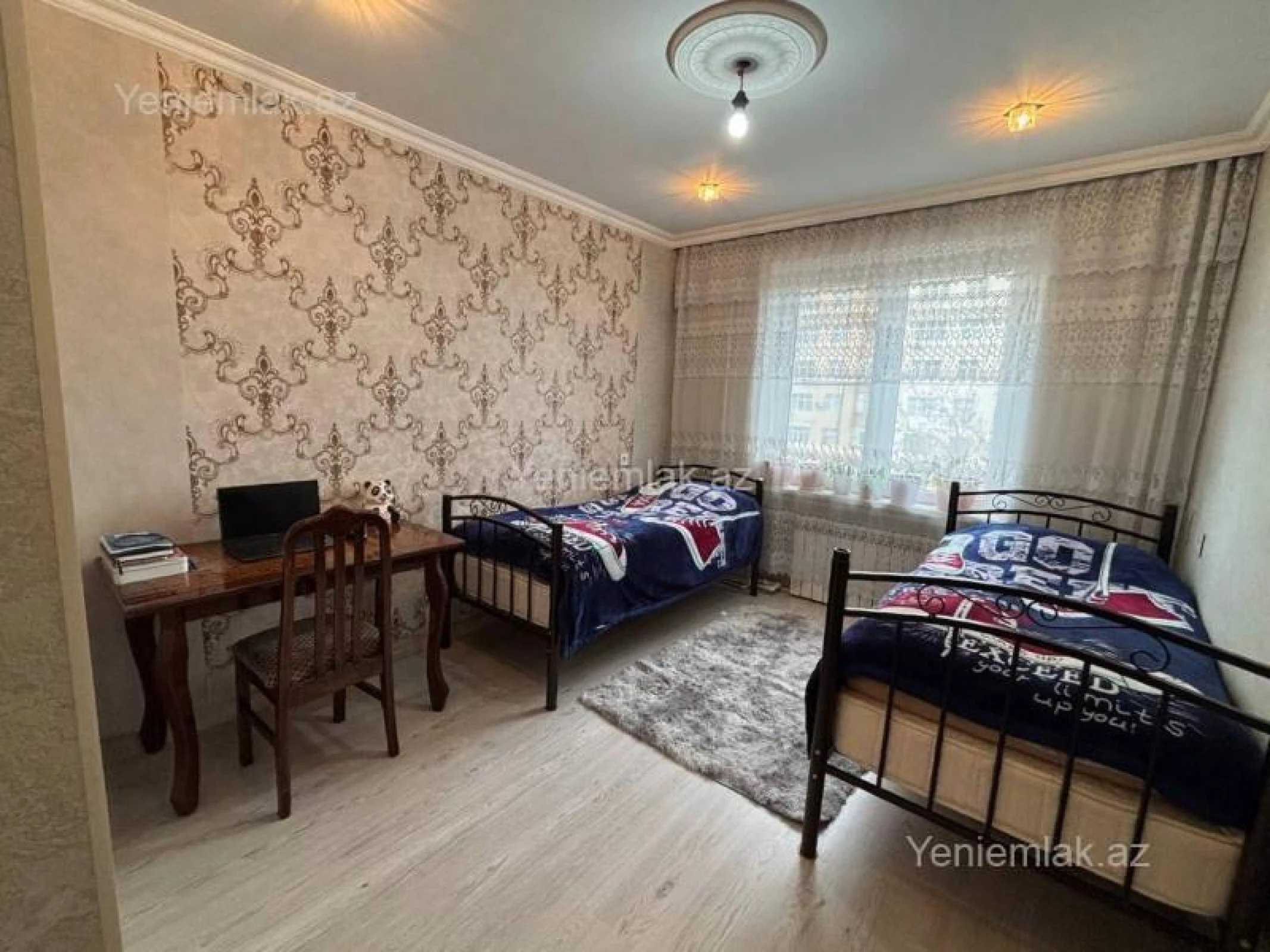 Satılır 2 otaqlı köhnə tikili 60 m²