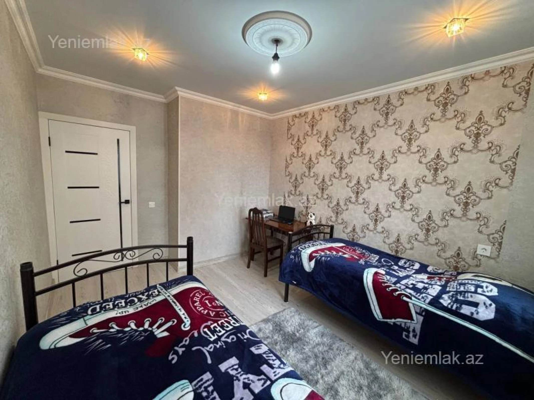 Satılır 2 otaqlı köhnə tikili 60 m²