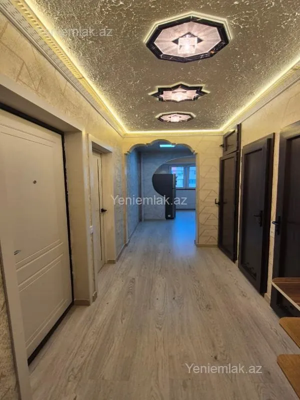 Satılır 2 otaqlı köhnə tikili 60 m²