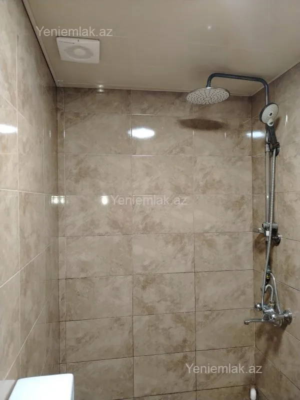 Satılır 3 otaqlı yeni tikili 82 m²