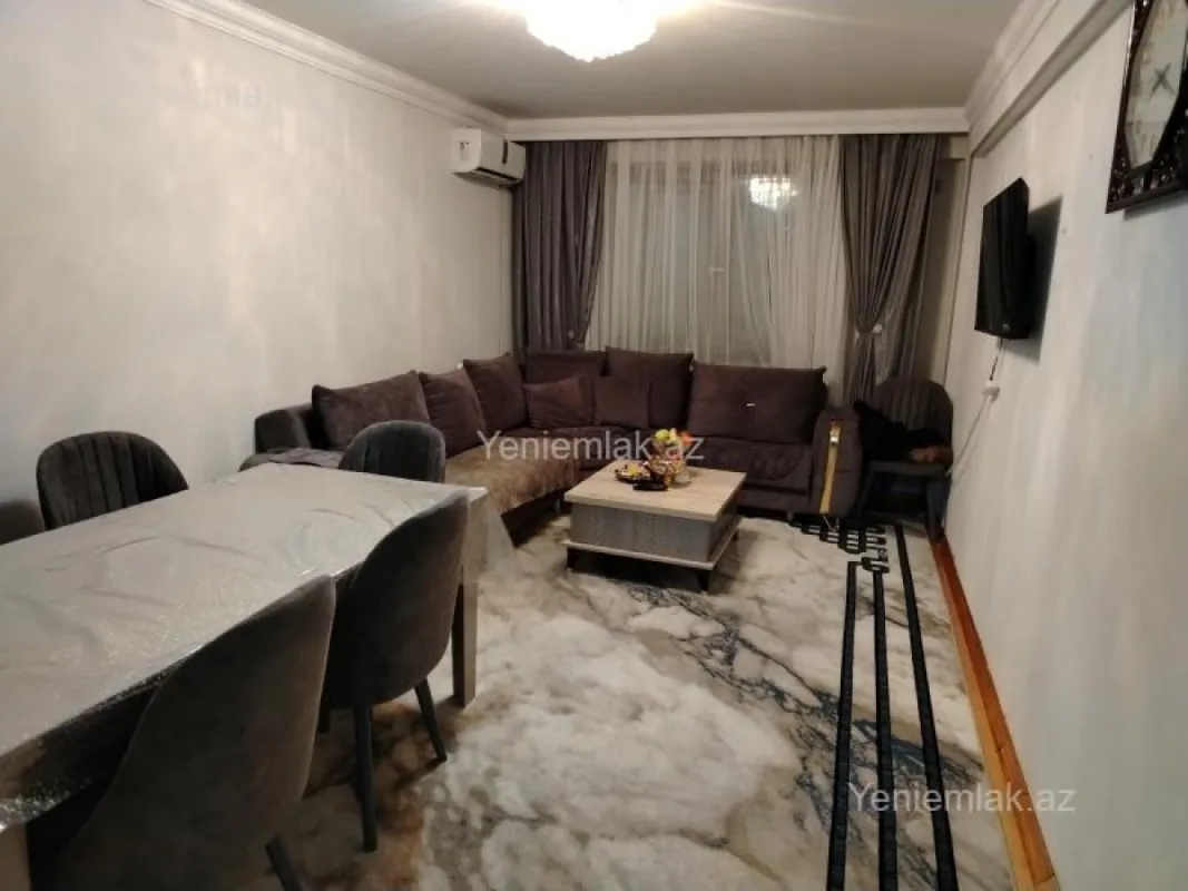 Satılır 3 otaqlı yeni tikili 82 m²
