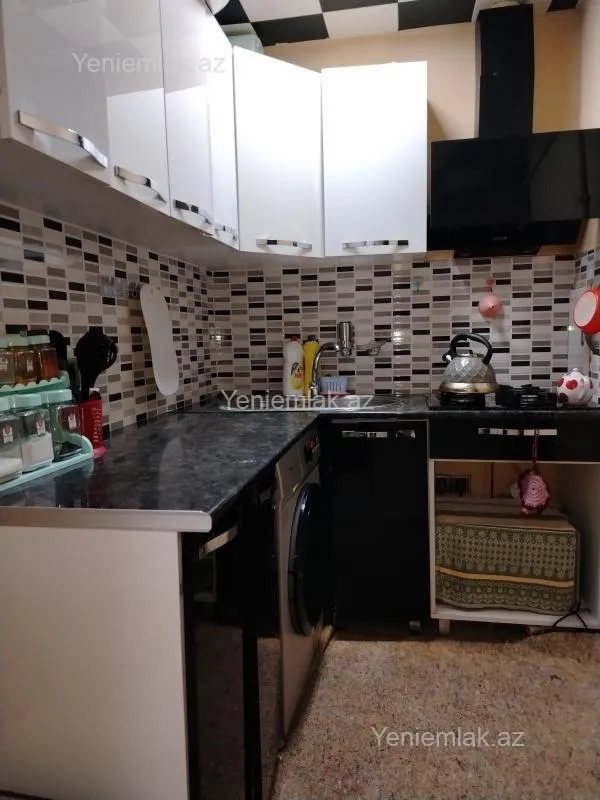 Satılır 3 otaqlı yeni tikili 82 m²