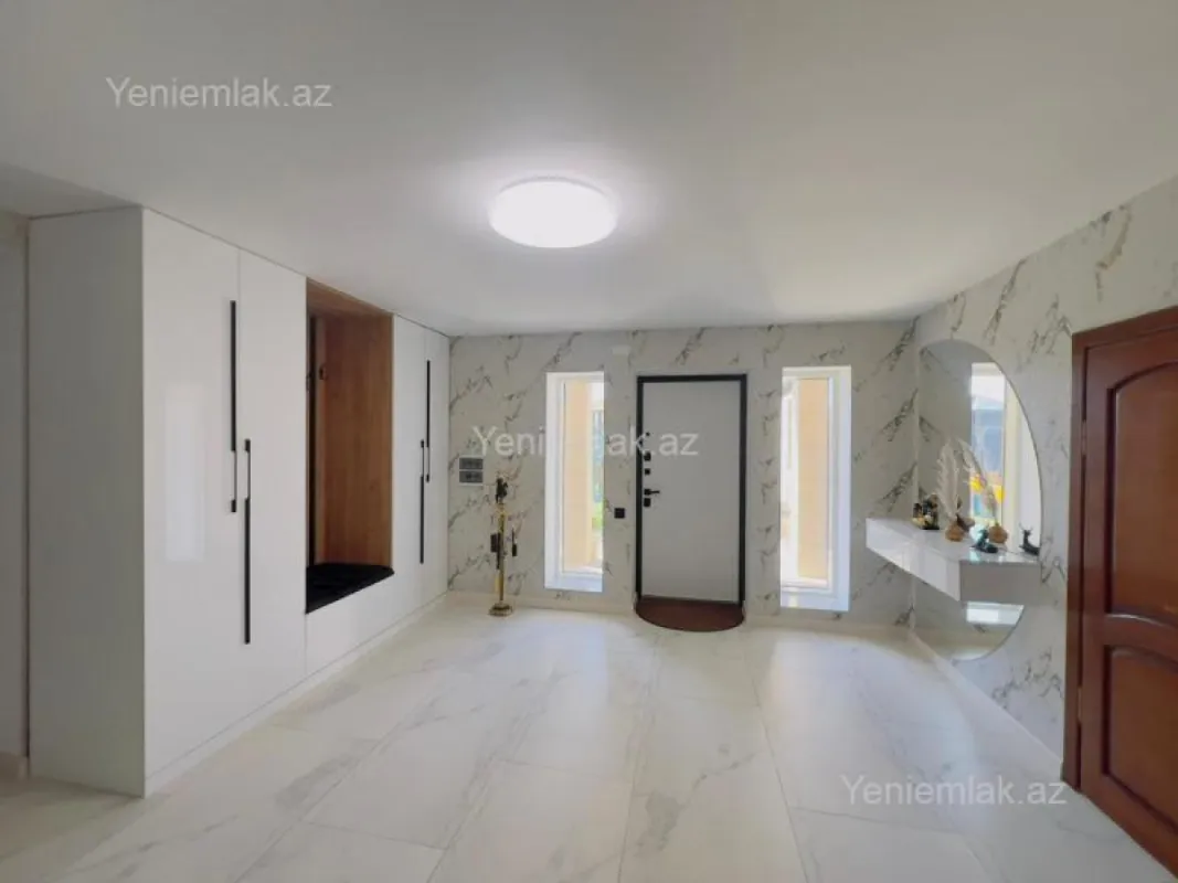 Satılır 16 otaqlı obyekt 900 m²