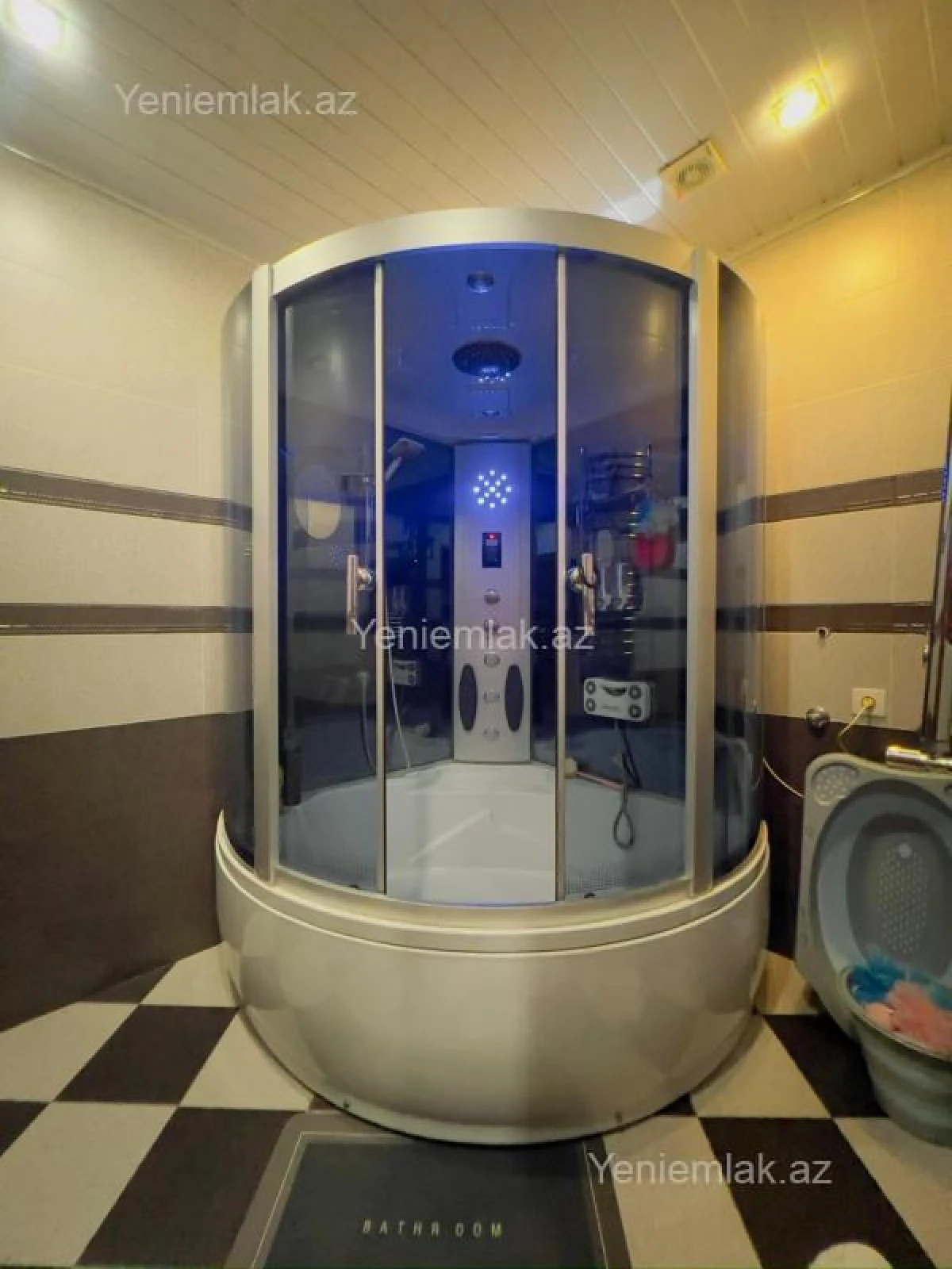 Satılır 16 otaqlı obyekt 900 m²