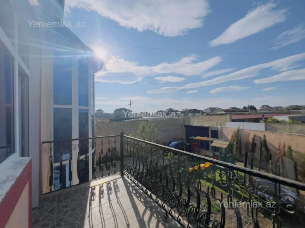 Satılır 16 otaqlı obyekt 900 m²