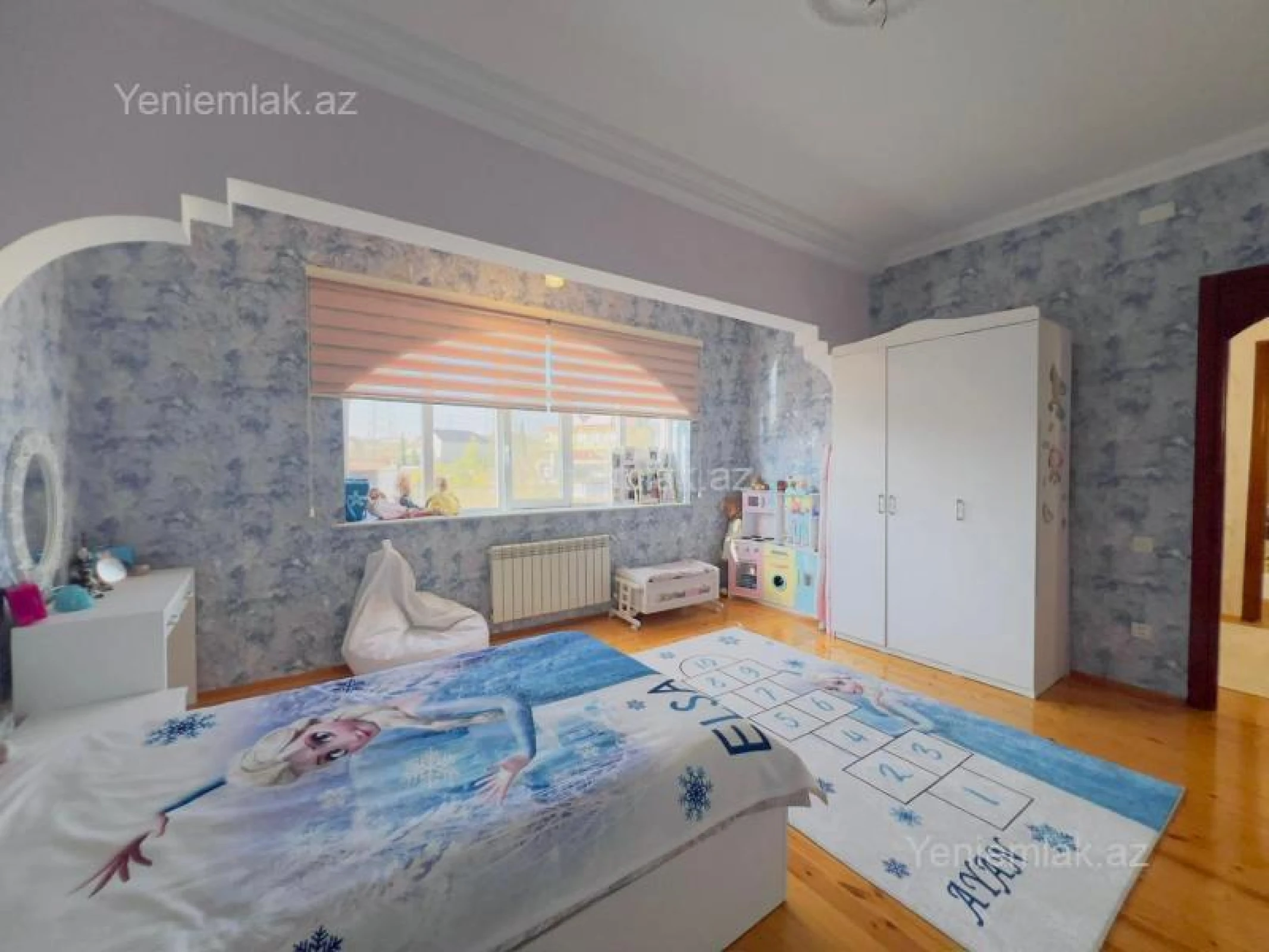 Satılır 16 otaqlı obyekt 900 m²