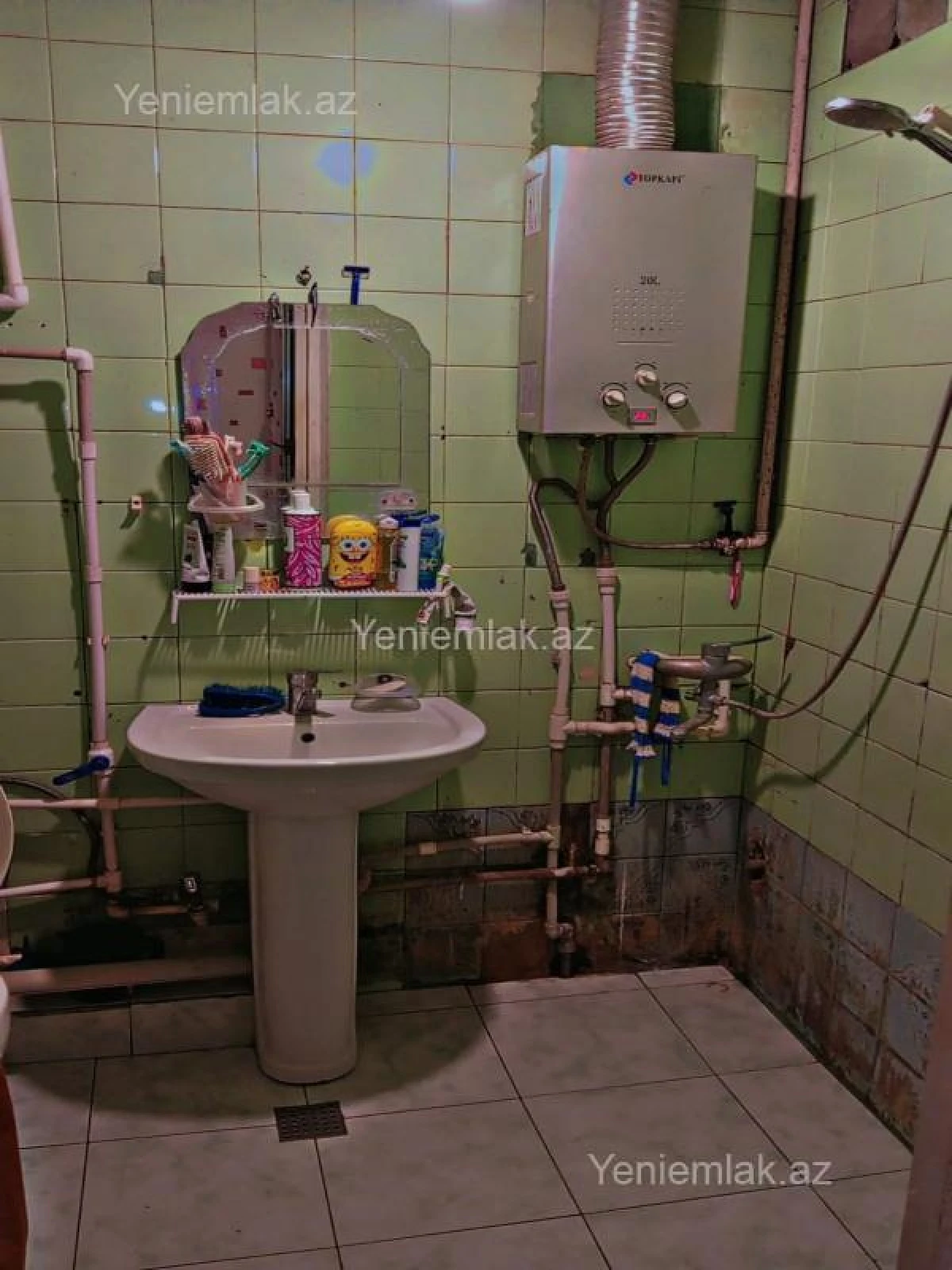 Satılır 2 otaqlı köhnə tikili 45 m²