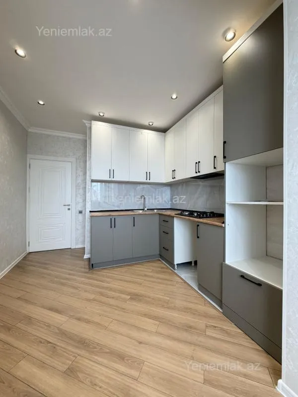 Satılır 3 otaqlı köhnə tikili 80 m²
