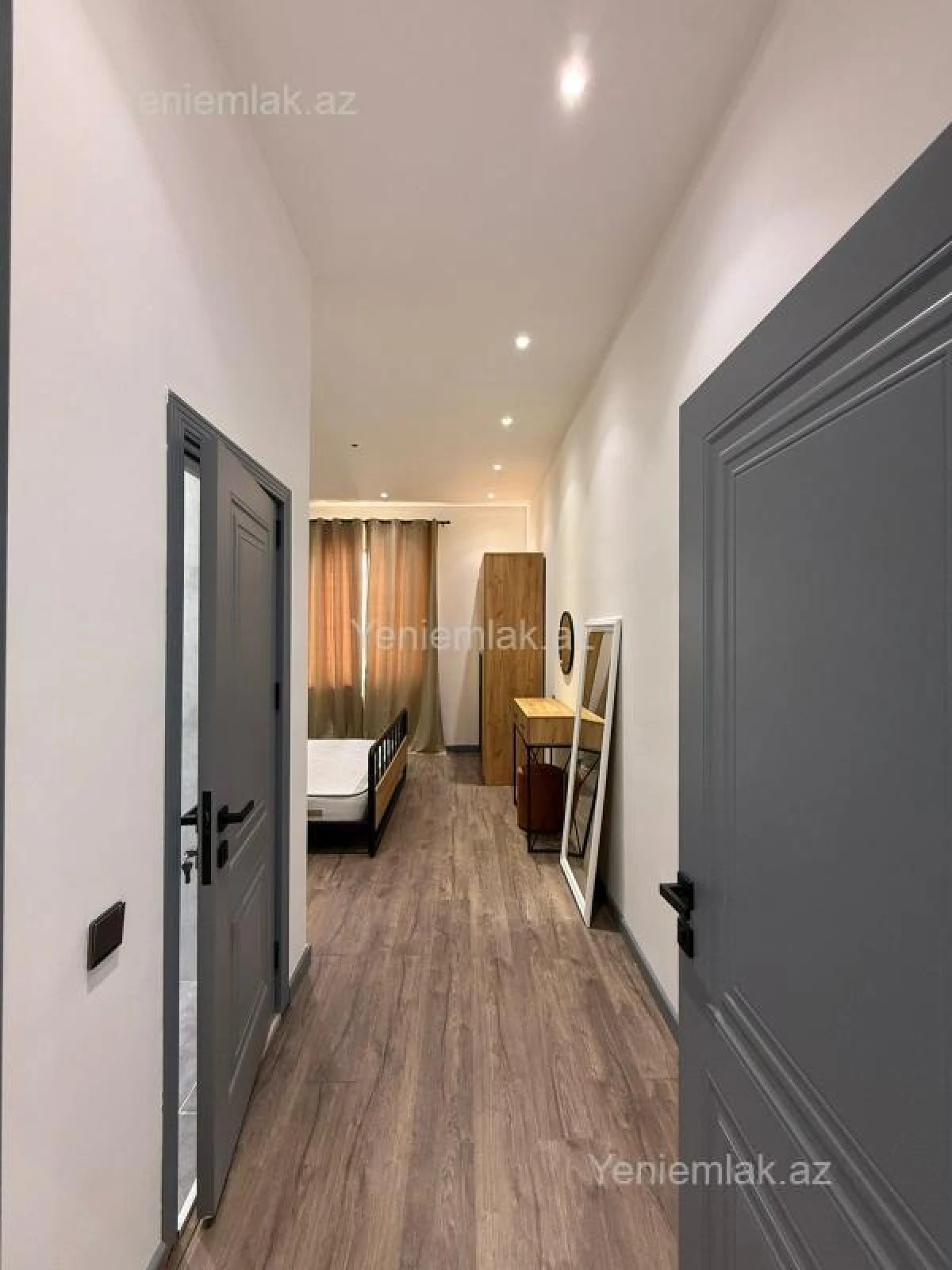 Satılır 5 otaqlı həyət evi 170 m²