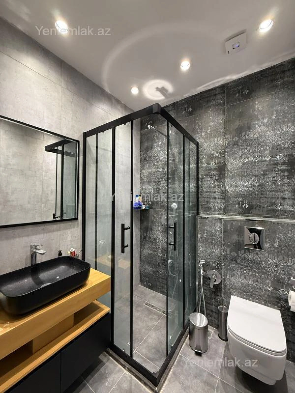 Satılır 5 otaqlı həyət evi 170 m²
