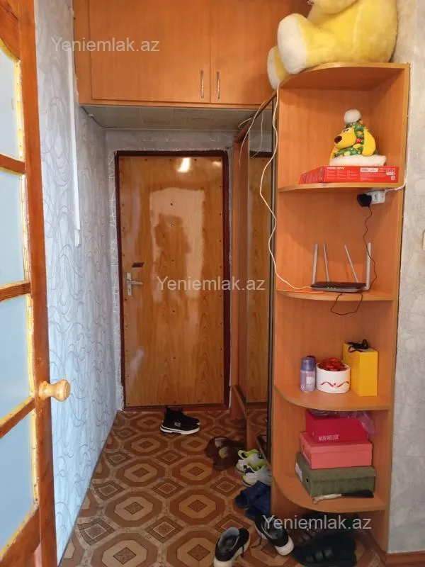 Satılır 1 otaqlı köhnə tikili 67 m²