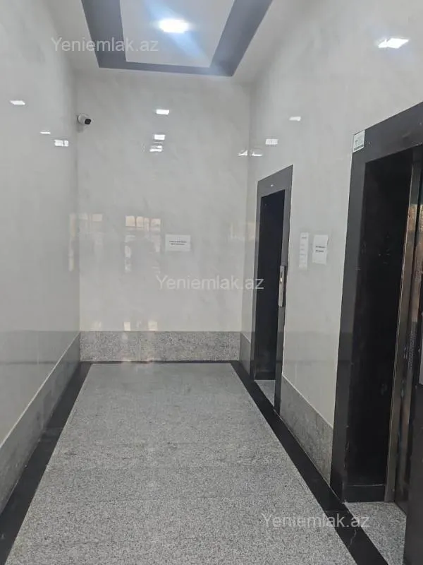Satılır 2 otaqlı yeni tikili 67.5 m²