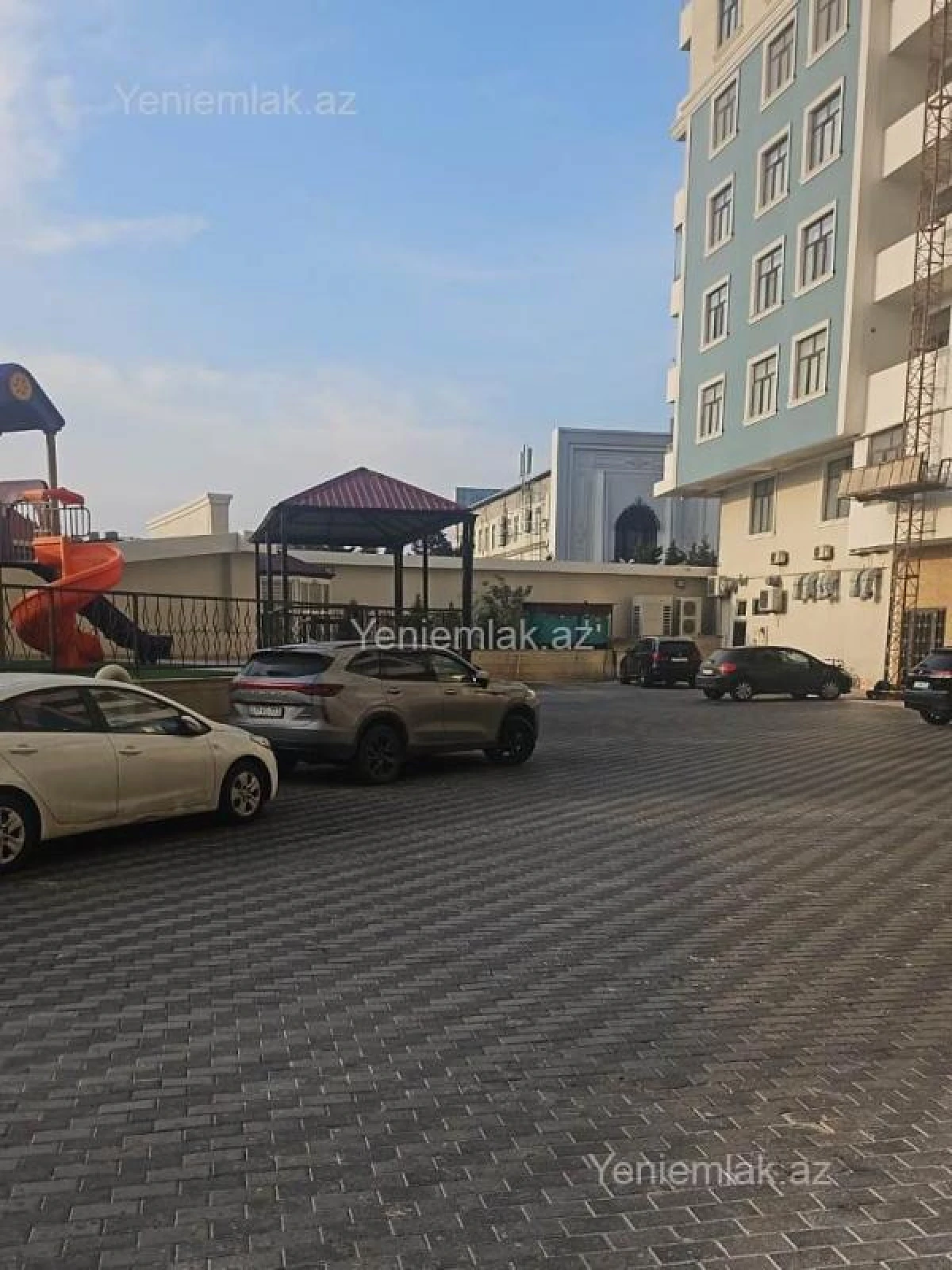 Satılır 2 otaqlı yeni tikili 67.5 m²