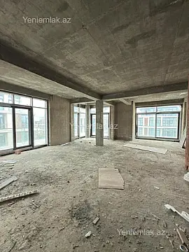Satılır 3 otaqlı köhnə tikili 133.4 m²