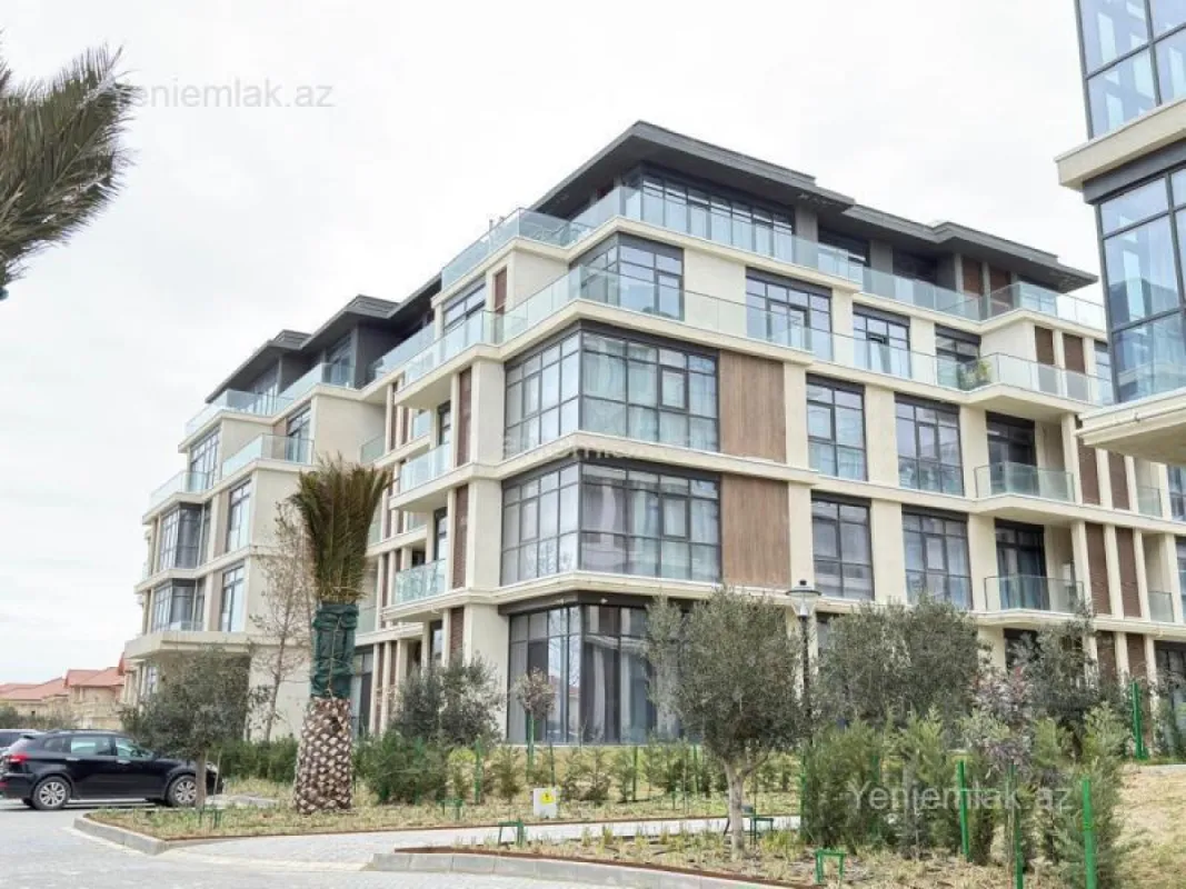 Satılır 3 otaqlı köhnə tikili 133.4 m²